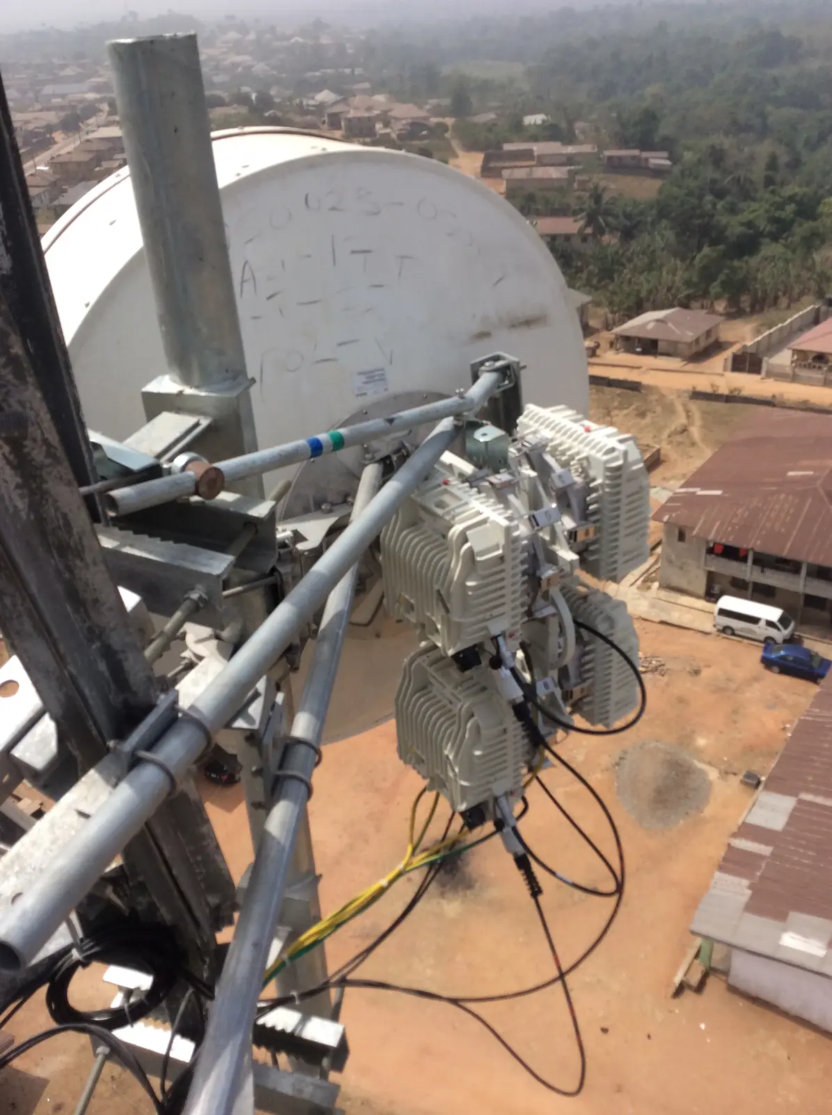 Mounted outdoor radio units and communications cabling